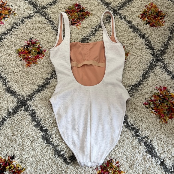 J CREW White Ribbed Scoop Back Swim Suit - sz 8 - Picture 2 of 5